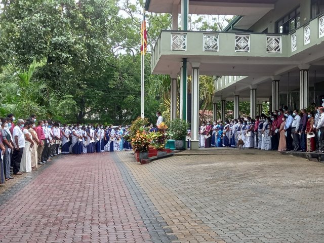 2022 නව වර්ෂයේ පොළොන්නරුව දිස්ත්‍රික් ලේකම් කාර්යාලයේ රාජකාරි කටයුතු ආරම්භ කිරීම